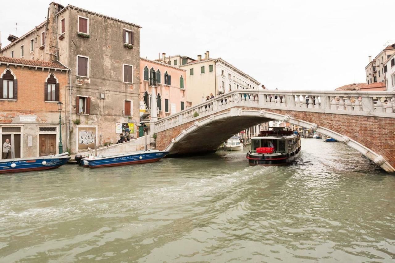 Hotel Le Mansarde Deluxe Venecia Exterior foto